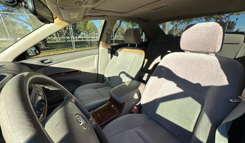 
								2003 Toyota Camry XLE V6 Sedan full									