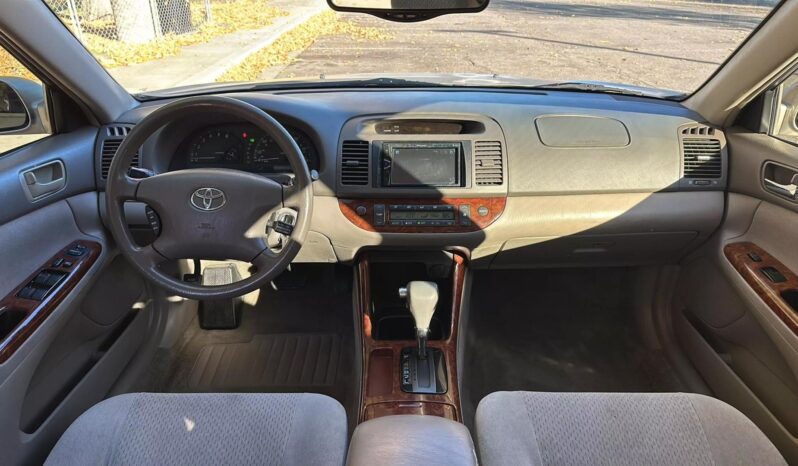 
								2003 Toyota Camry XLE V6 Sedan full									