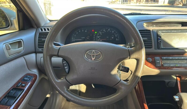 
								2003 Toyota Camry XLE V6 Sedan full									