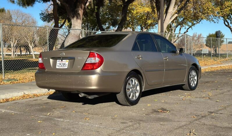 
								2003 Toyota Camry XLE V6 Sedan full									