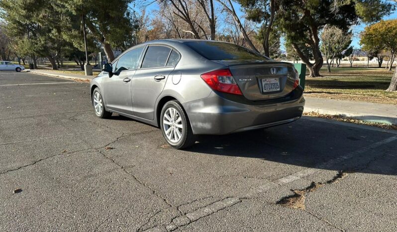 
								2012 Honda Civic LX full									