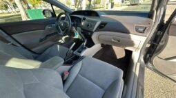 
										2012 Honda Civic LX full									