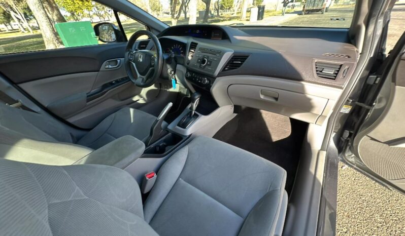 
								2012 Honda Civic LX full									