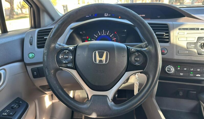 
								2012 Honda Civic LX full									