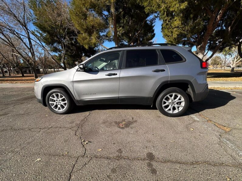 2016 Jeep Cherokee Sport