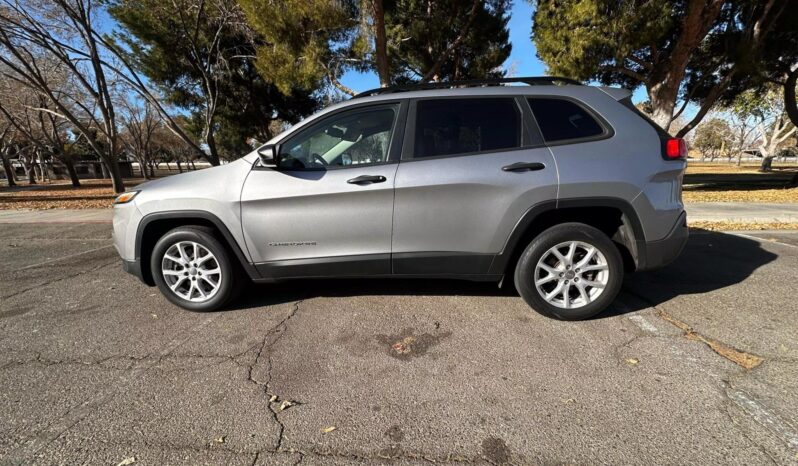 
								2016 Jeep Cherokee Sport full									