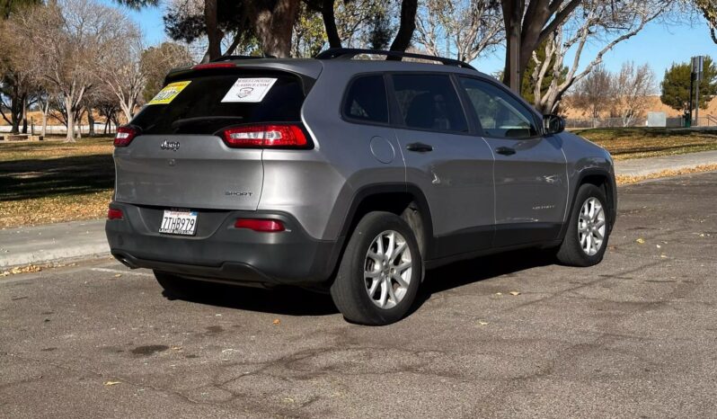 
								2016 Jeep Cherokee Sport full									