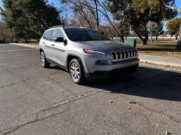 
										2016 Jeep Cherokee Sport full									