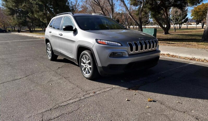 
								2016 Jeep Cherokee Sport full									