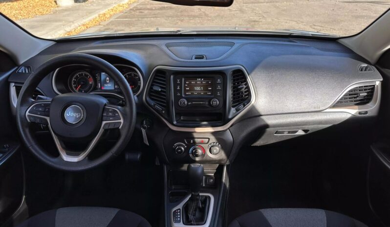 
								2016 Jeep Cherokee Sport full									