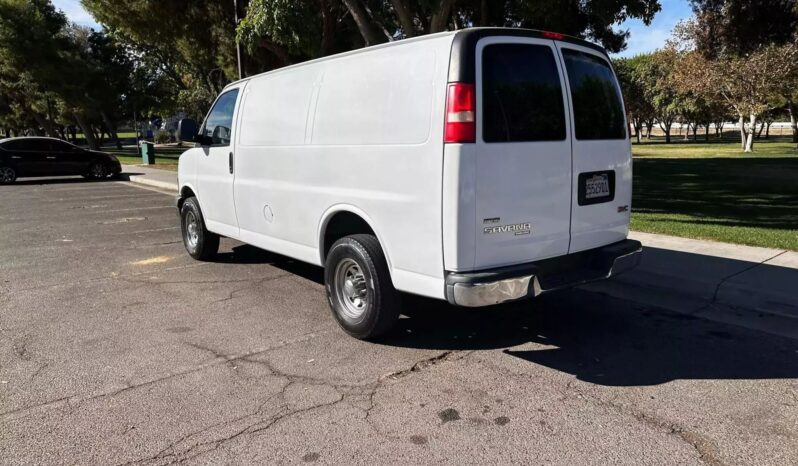 
								2012 GMC Savana 3500 Cargo Van full									