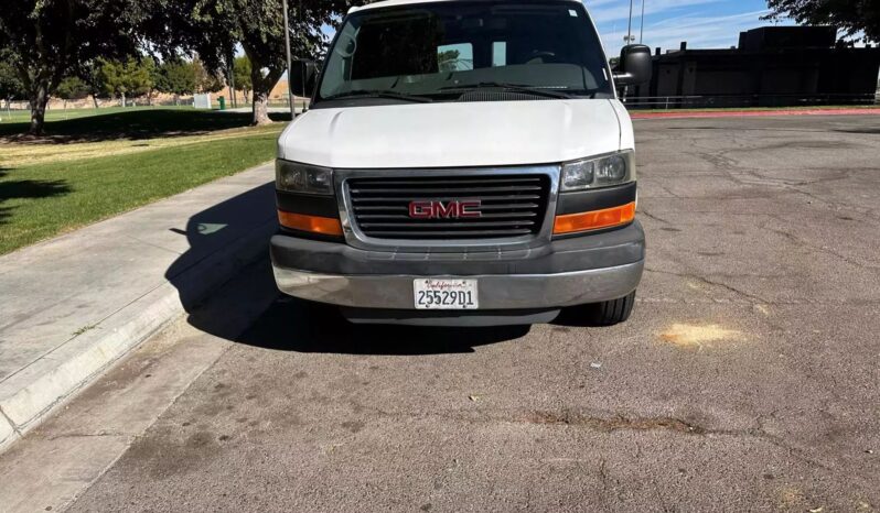 
								2012 GMC Savana 3500 Cargo Van full									