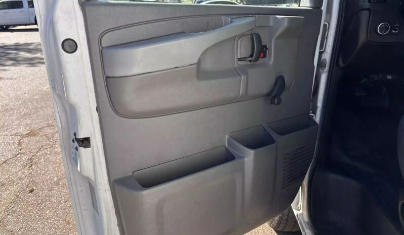 
								2012 GMC Savana 3500 Cargo Van full									