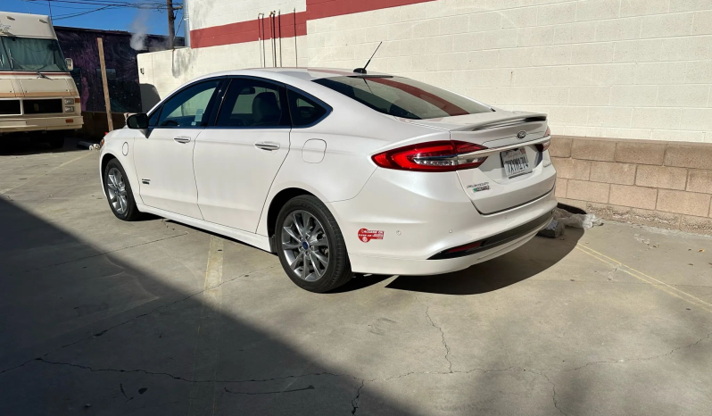 
								2017 Ford Fusion Energi Platinum full									