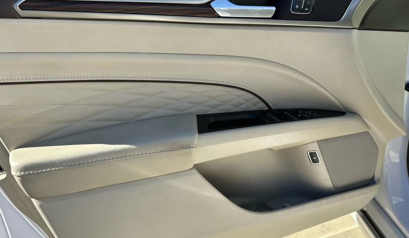 
								2017 Ford Fusion Energi Platinum full									