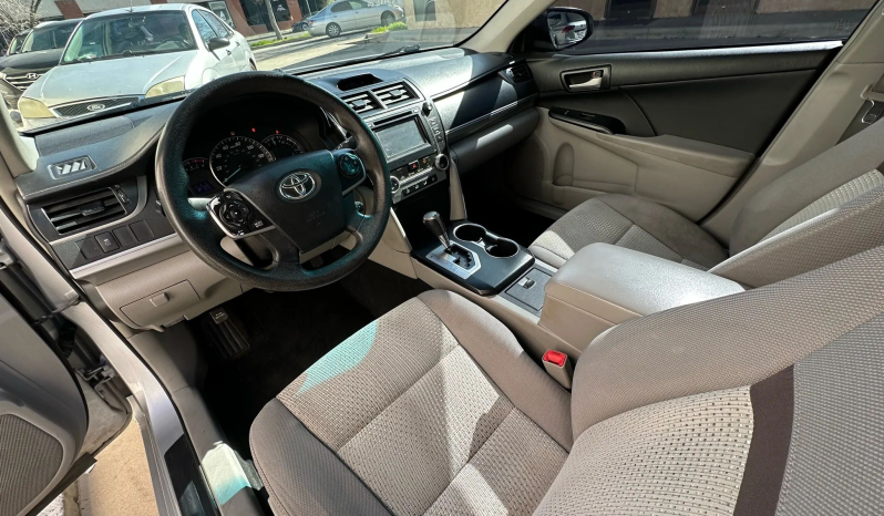 
								2014 Toyota Camry LE full									