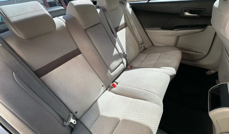 
								2014 Toyota Camry LE full									