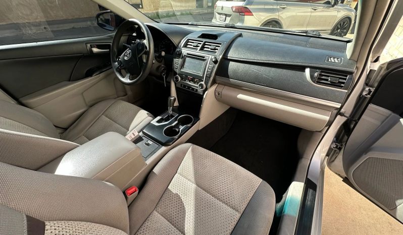 
								2014 Toyota Camry LE full									