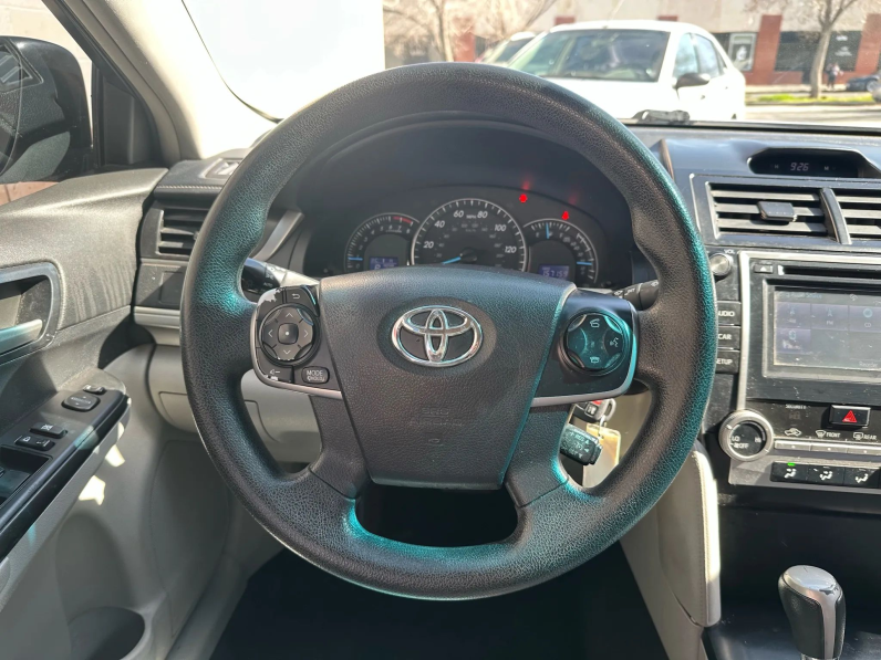 2014 Toyota Camry LE