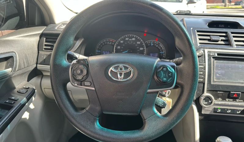 
								2014 Toyota Camry LE full									