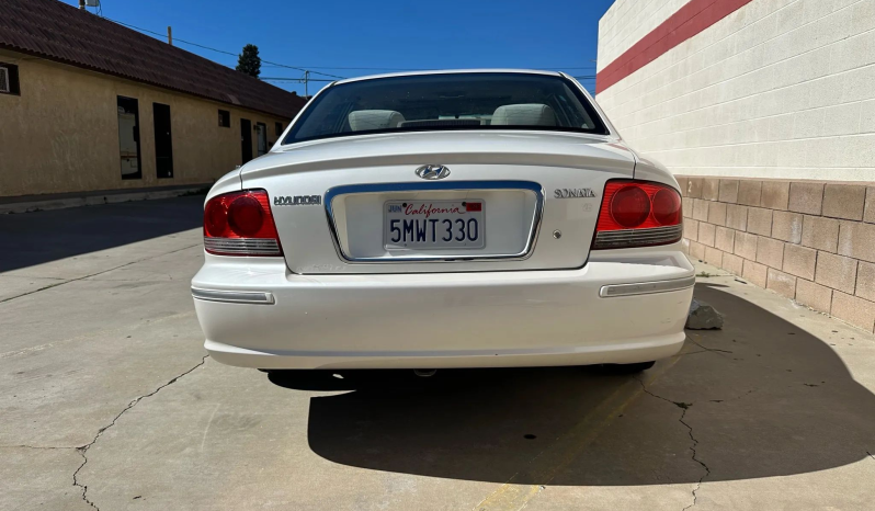 
								2004 Hyundai Sonata GLS full									