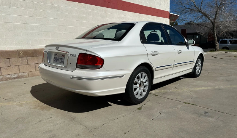 
								2004 Hyundai Sonata GLS full									