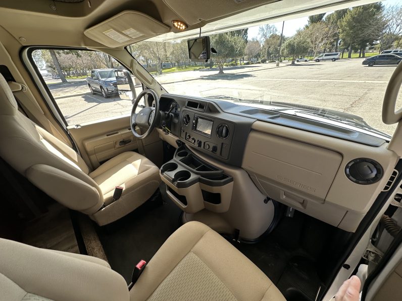 2016 Forest River Sunseeker 2650S