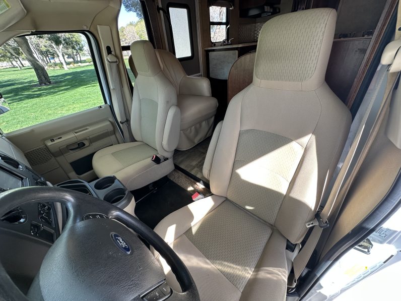 2016 Forest River Sunseeker 2650S