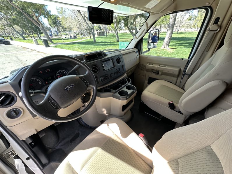 2016 Forest River Sunseeker 2650S