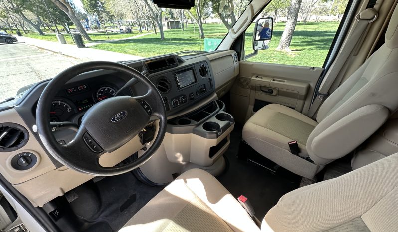 
								2016 Forest River Sunseeker 2650S full									