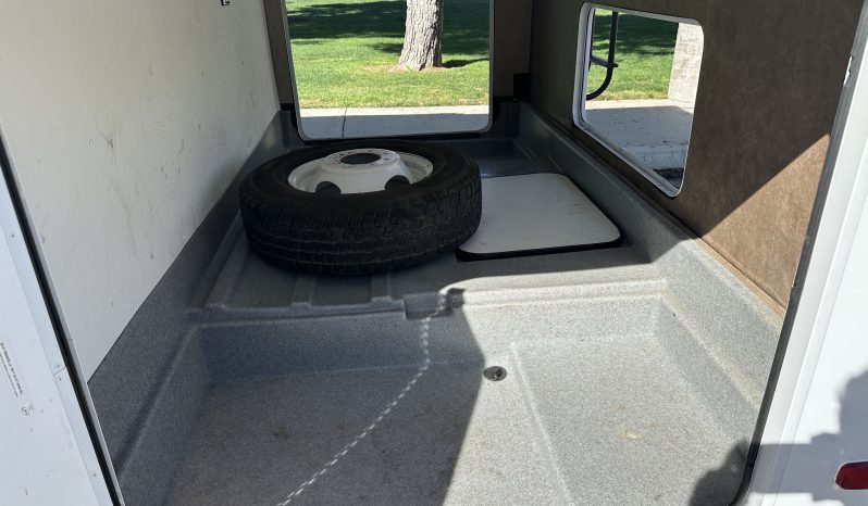 
								2016 Forest River Sunseeker 2650S full									