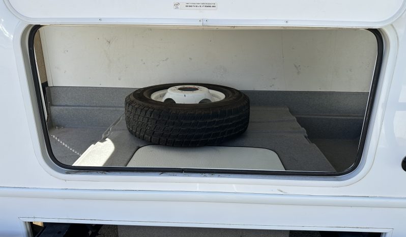 
								2016 Forest River Sunseeker 2650S full									