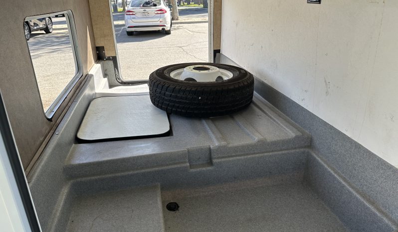 
								2016 Forest River Sunseeker 2650S full									