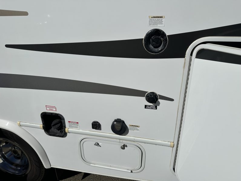 2016 Forest River Sunseeker 2650S