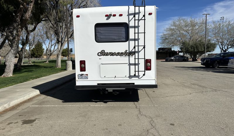 
								2016 Forest River Sunseeker 2650S full									