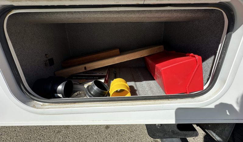 
								2016 Forest River Sunseeker 2650S full									