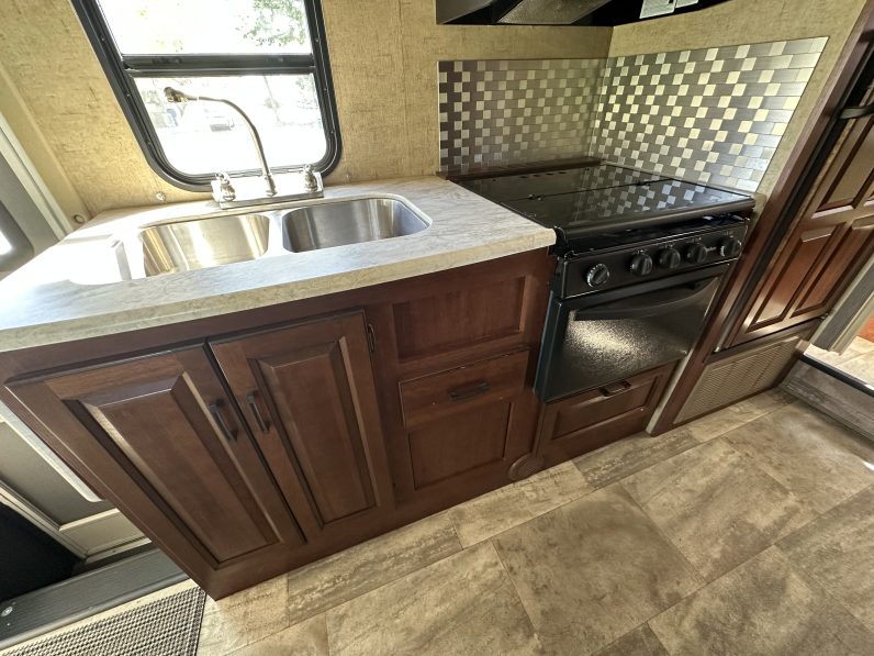 2016 Forest River Sunseeker 2650S