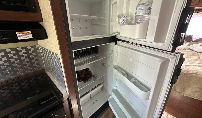 
								2016 Forest River Sunseeker 2650S full									