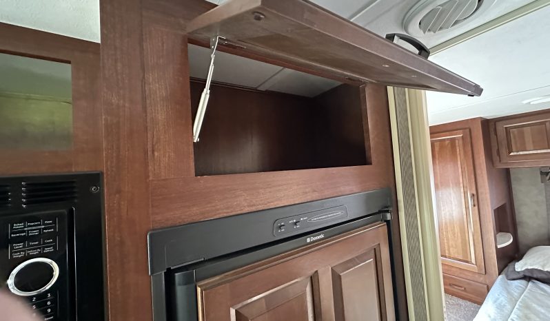 
								2016 Forest River Sunseeker 2650S full									