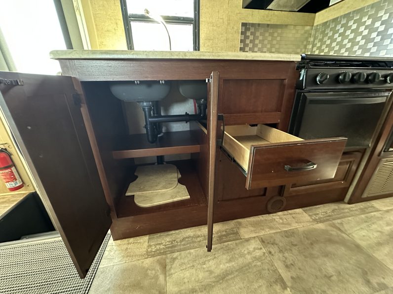 2016 Forest River Sunseeker 2650S