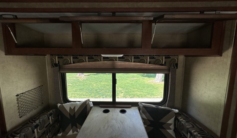 
								2016 Forest River Sunseeker 2650S full									