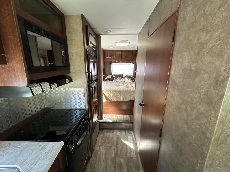 2016 Forest River Sunseeker 2650S