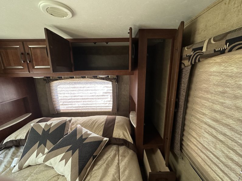 2016 Forest River Sunseeker 2650S