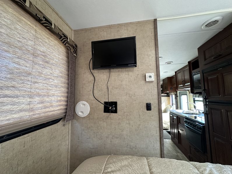 2016 Forest River Sunseeker 2650S