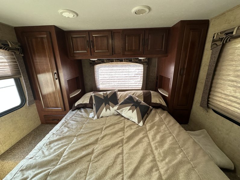 2016 Forest River Sunseeker 2650S