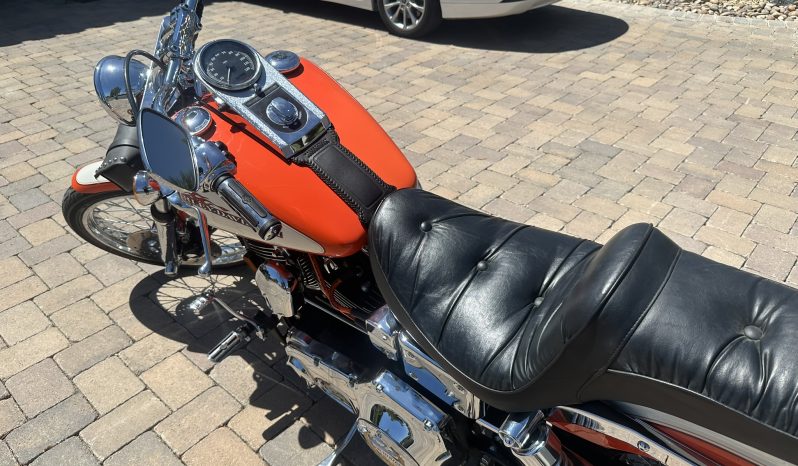 
								1999 Harley-Davidson Dyna Wide Glide full									