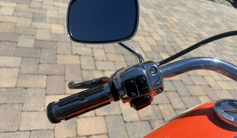 
								1999 Harley-Davidson Dyna Wide Glide full									